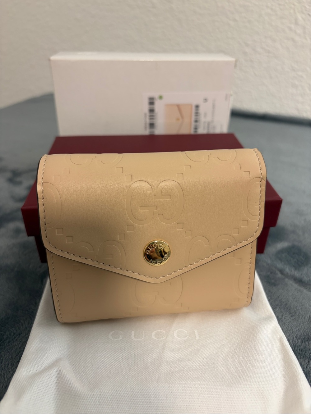 Brand New Gucci Gilbert Calf Leather GG Trifold Wallet Beige